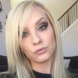 Meet your Posher, Shelby